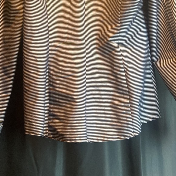 🌎Gorgeous Holy G Blouse - Picture 7 of 9